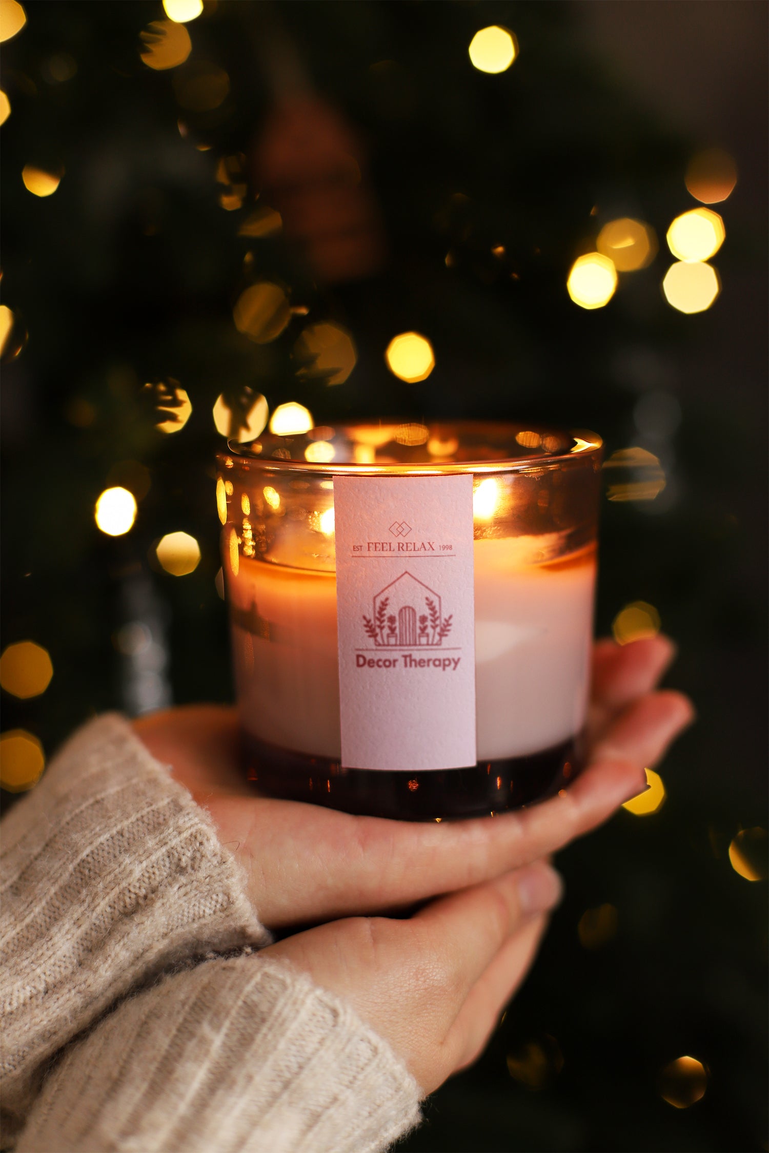 Find the finest scented candles at FashionHomeClub.