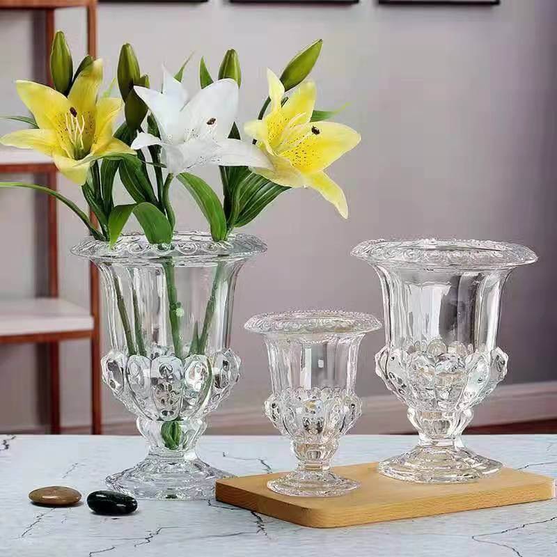 Embrace the uniqueness of each handmade glass vase from our vintage home decor collection, with its subtle flaws and dust from long-distance transportation. Gently rinse with cold water upon receipt. 🌿
