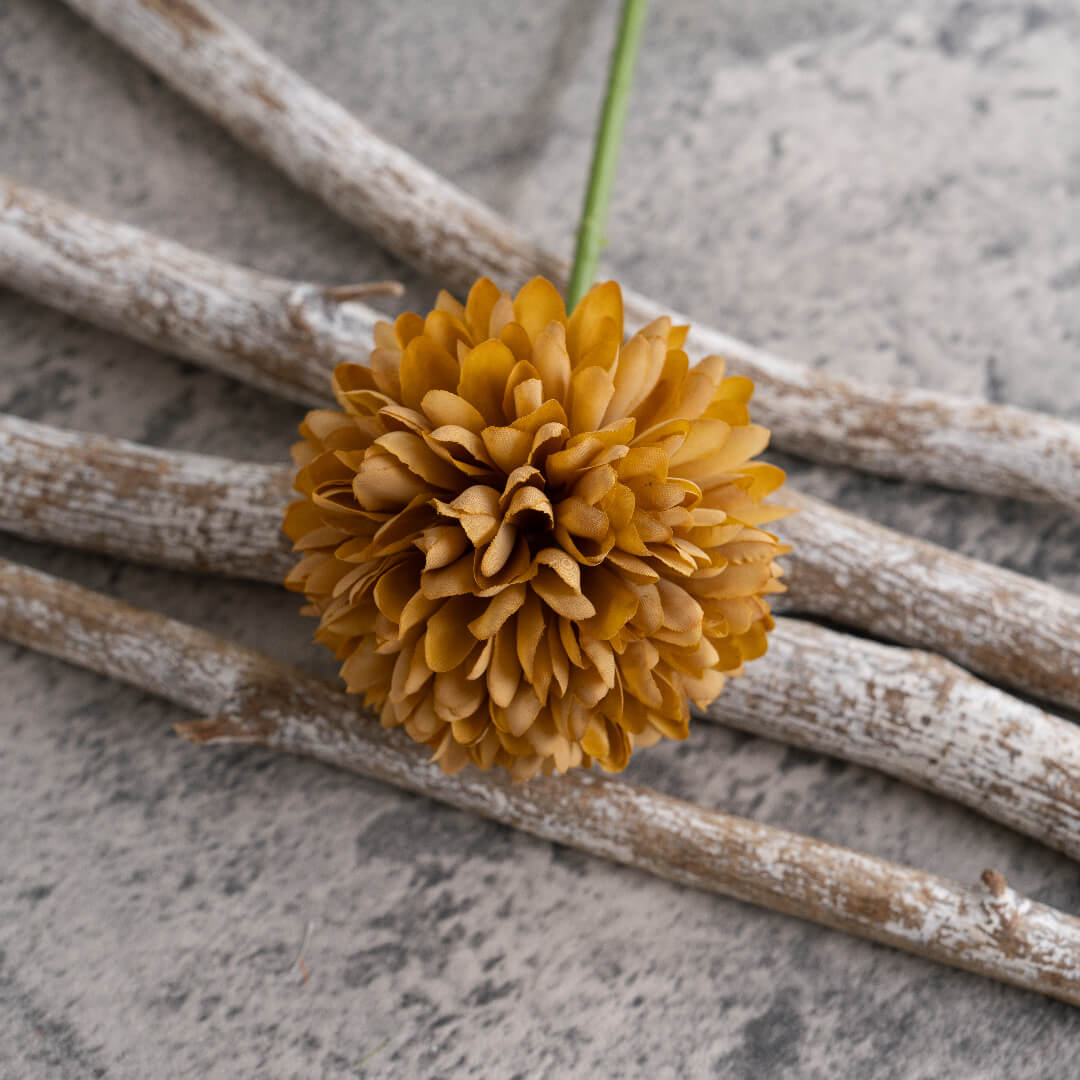 Light brown hues emit a subtle tranquil ambiance, representing the elegant choice in our Premium Artificial Dandelion and Faux Flowers. 🌼