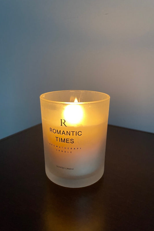 Display of Osmanthus Aromatherapy Candle.