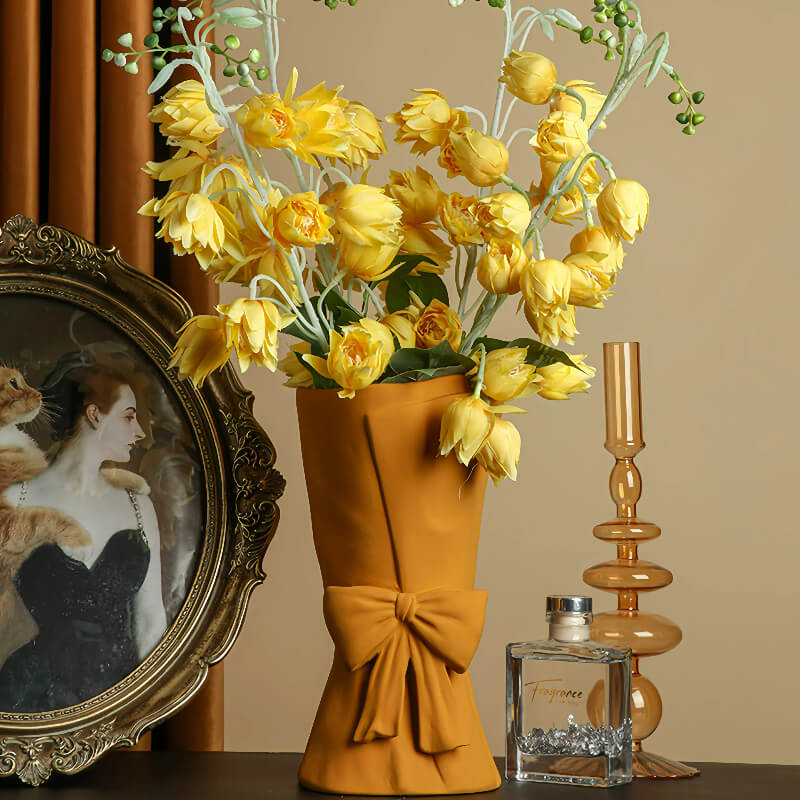 Elegante jarrón artístico con forma de pajarita: regalo perfecto para los amantes de las flores
