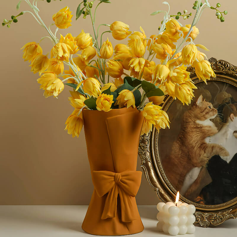 Elegante jarrón artístico con forma de pajarita: regalo perfecto para los amantes de las flores