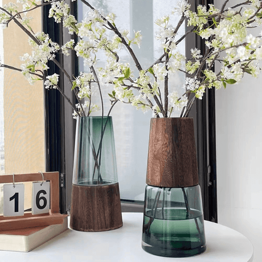 Vintage-Style Glass Vase with Wooden Base - Lifestyle Display: Placing charm in kitchens, living rooms, and dining areas, embodying a unique vintage-style design.