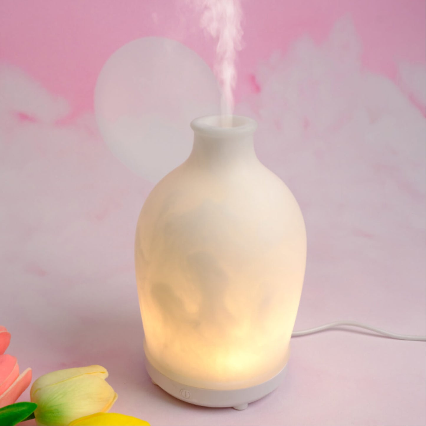 SereneVase Diffuser - Elegant Aromatherapy Experience