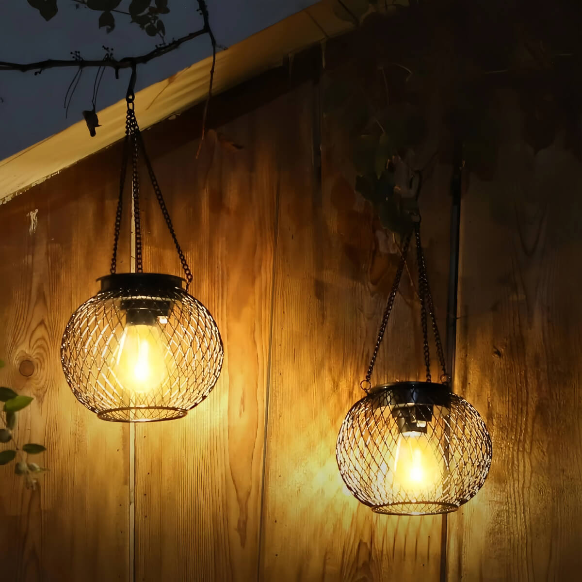 Solar Mesh Pendant Light