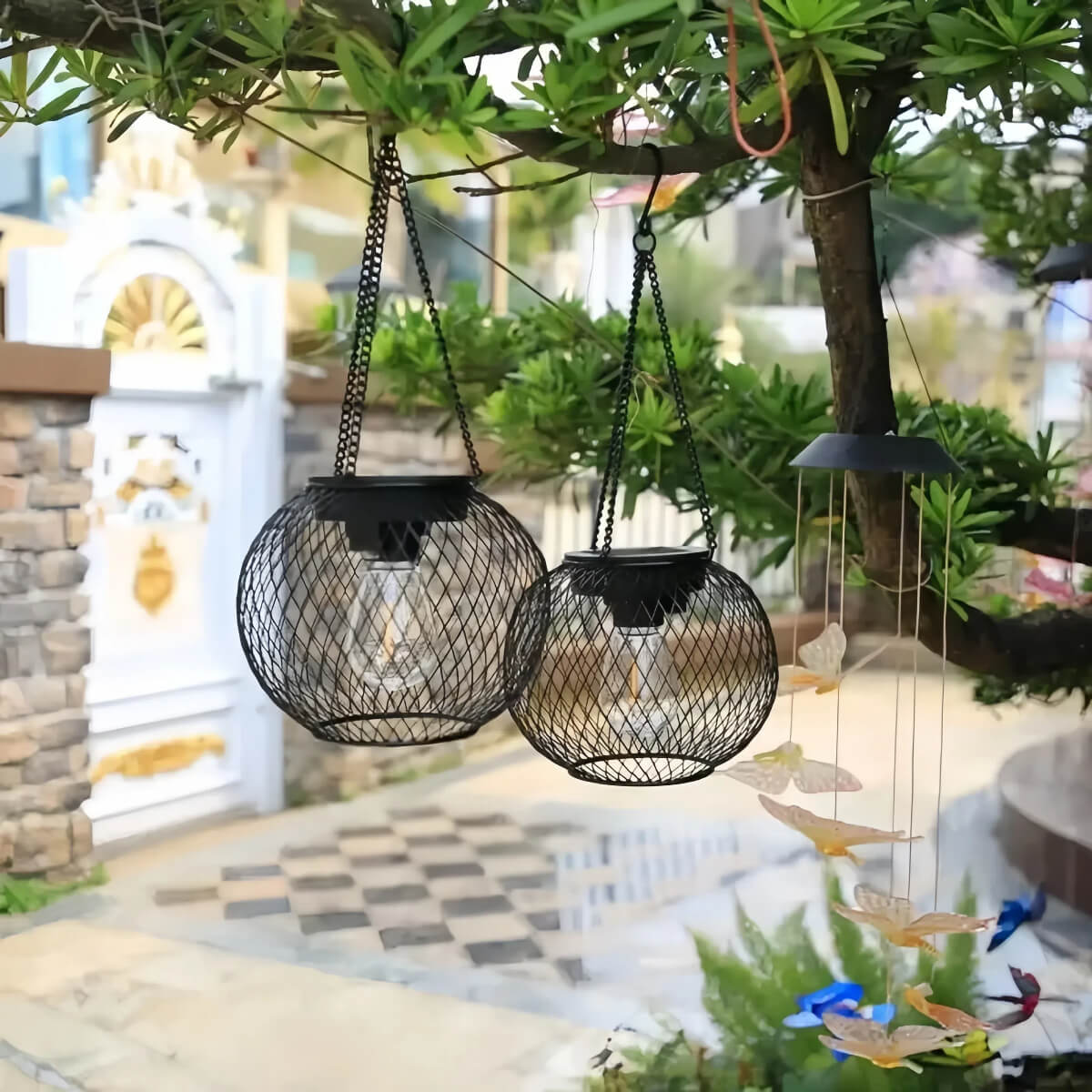 Solar Mesh Pendant Light